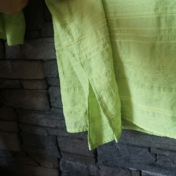 Alfred Dunner- Ladies Plus Size, Lime Green Top - Picture 4 of 4